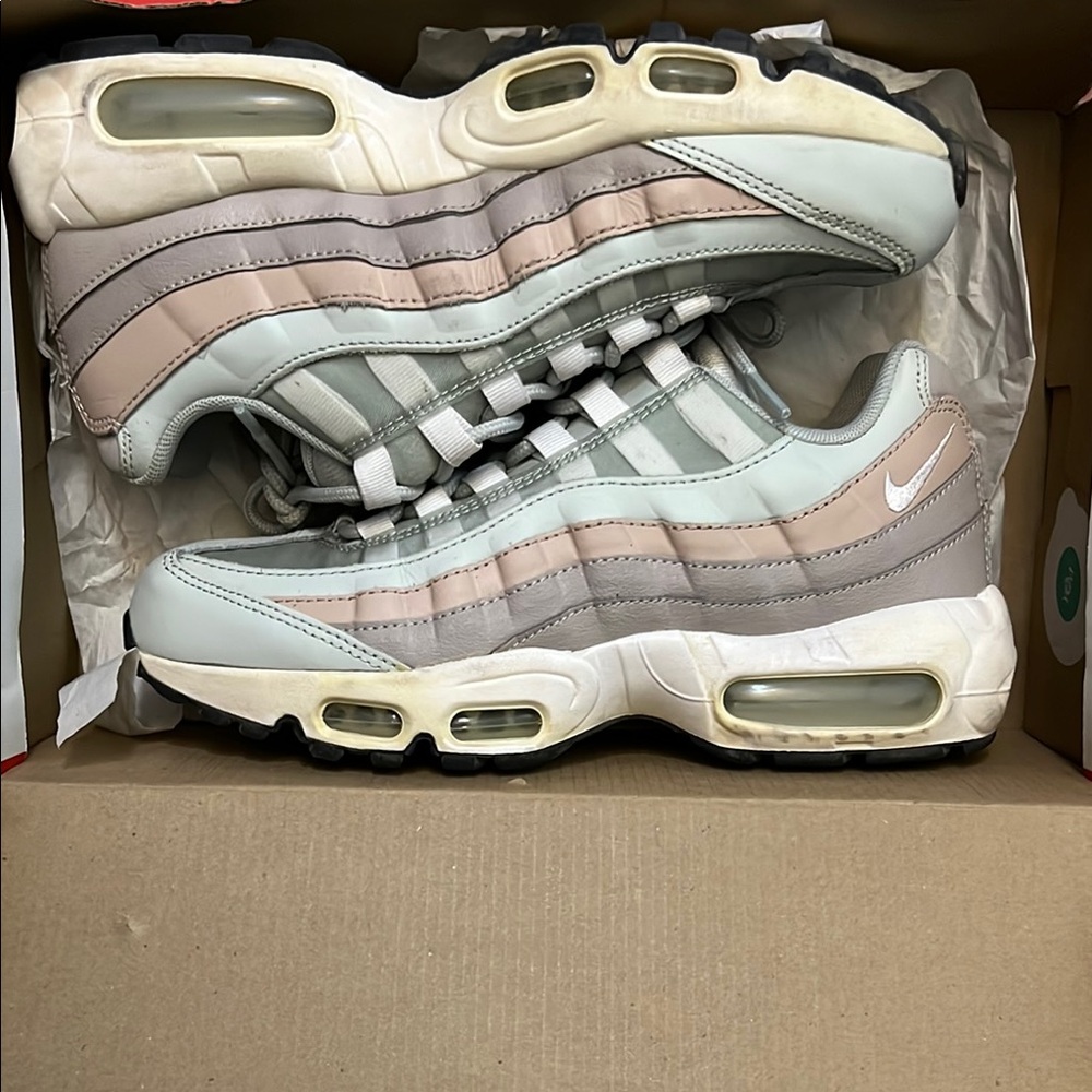 Nike Women's Sneakers - Gray and Cream